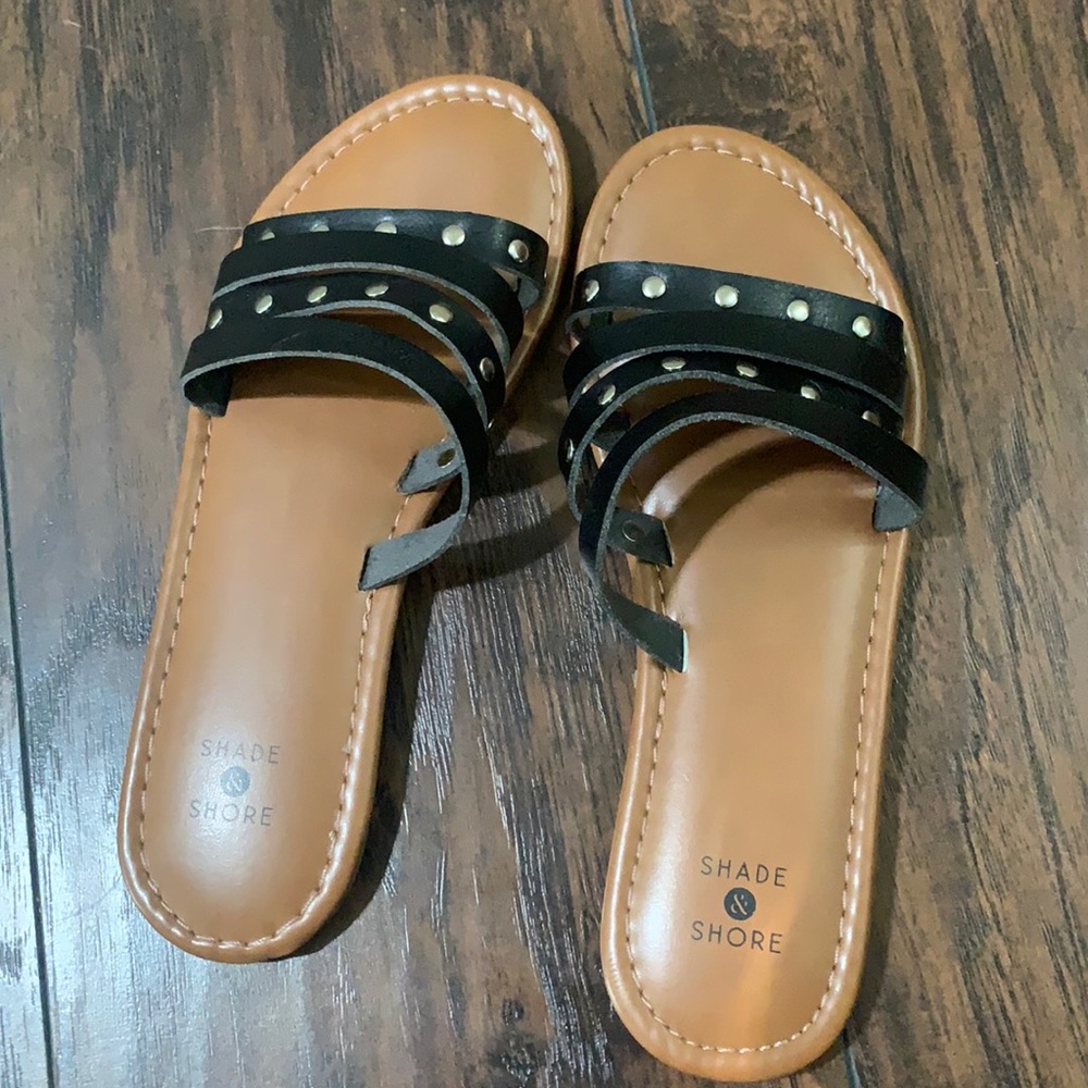 Sandals size 6